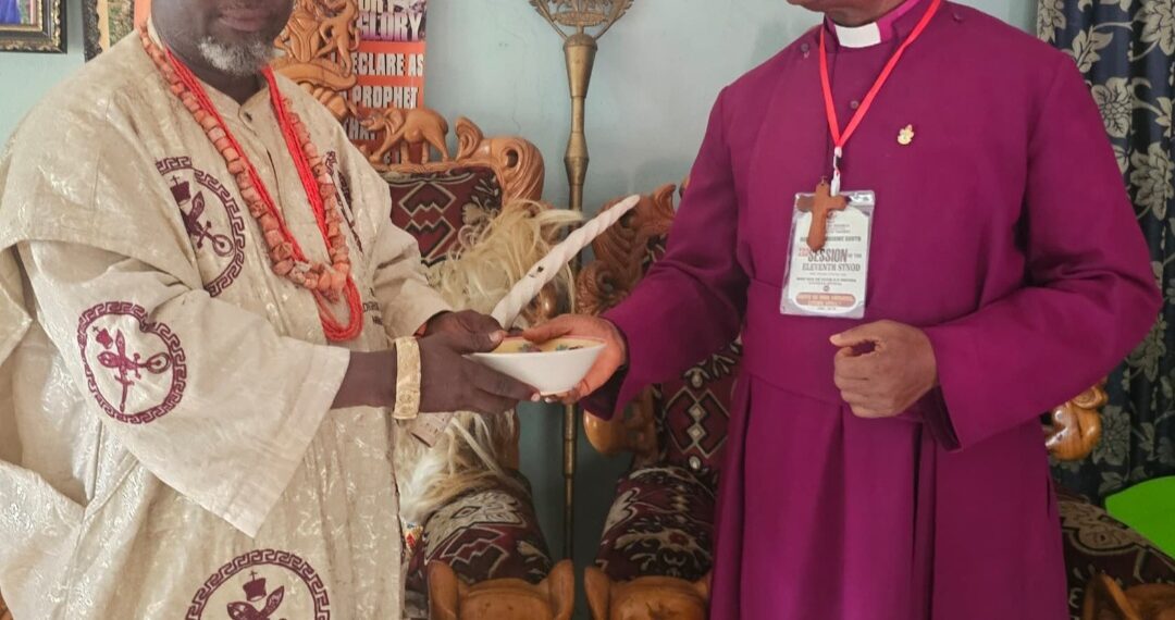 Obowo Agog As Archbishop Onuoha Pays Visit To Eze Amb Adighiogu, Commends Highness Leadership